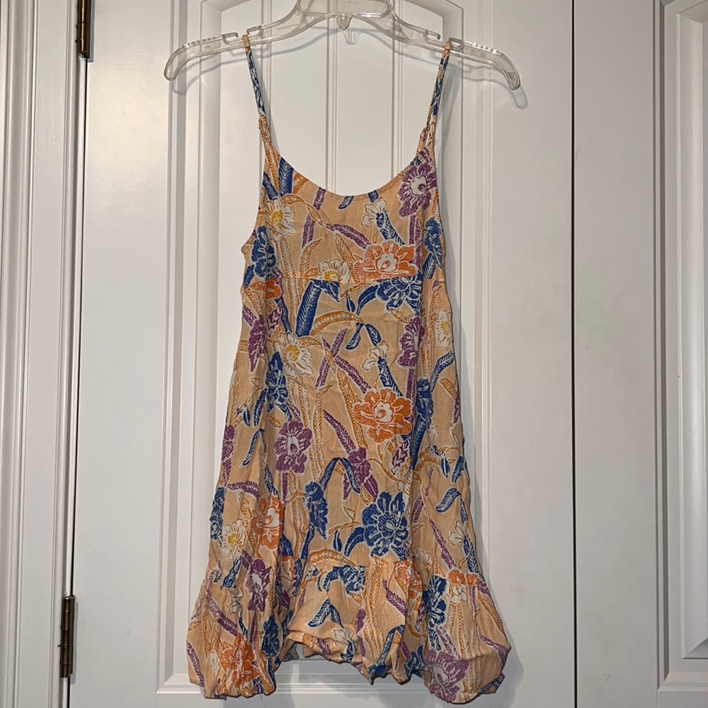 EUC Urban Outfitters size XS flowy top